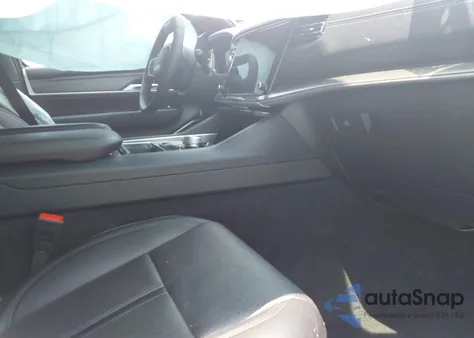 2024 Jeep Wagoneer Series Ii 4X2 z USA, uszkodzony, nr VIN 1C4SJUBP5RS116769